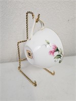 Kent "Sweet Pea" Tea Cup & Wire Holder