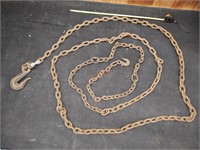 Heavy duty chain with hooks on each end