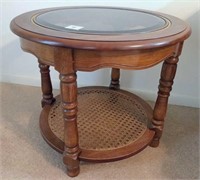 round top end table 25x25x21 H