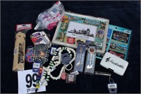(16) Piece Nashville Themed Gift Items & Bag of