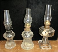 3 mini pattern glass mini oil lamps Swirl 8",