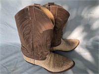 Men's Cowboy Boots & Ceramic Horse