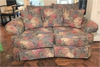Benchcraft Loveseat in Floral Upholstery