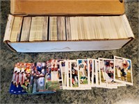 Lot of 800 Football Cards Mix 80s-90s