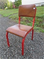COOL RED METAL CHAIR