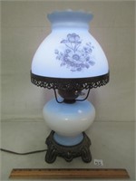 SWEET LITTLE BLUE FLORAL ACCENT LAMP