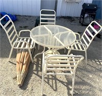 Patio table/chairs