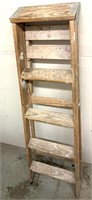 5’ wooden ladder