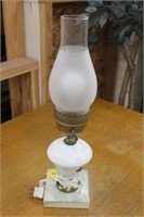 Lamp w/ Chimney