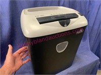Fellowes PS-60 paper shredder (18in tall)