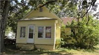 2BR 1BA One-Story Older Home in Witt, IL