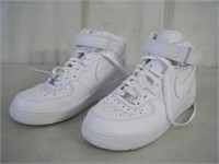 Like new condition Nike Air Force 1 men's shoes 9