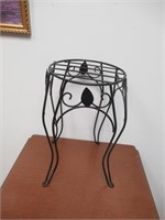 Black Wire Plant Stand