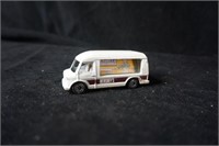 Hershey' s Mobil Van