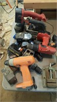 Pile Cordless Tools
