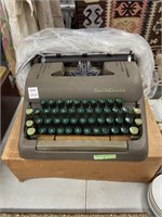Vintage Smith Corona Typewriter w/Box.