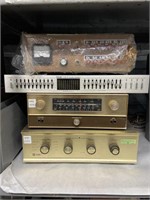 Lot: 4 Pcs.: Vintage Stereo Equipment.