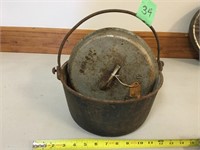 10.5" Cast Pot - Rusted Bottom