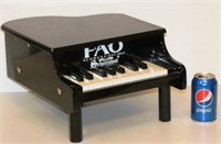 Vintage FAO SCHWARZ Baby Grand Piano Schoenhut