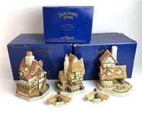 David Winter Miniature Cottages