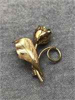 CUTE Little Gold Rose with Stem Pin