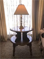 2-Tiered Round Hard Rock Maple Table w/Brass Lamp