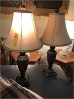 Full/Queen Comforter & Matching Lamps