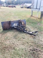 Hydralic jd 6ft plow off of jd 4400