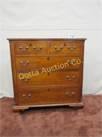 ANTIQUE CHEST OF DRAWERS: