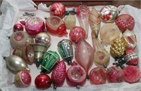 (2) flats of assorted vintage Christmas ornaments,