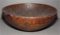 Burl bowl, large, has a small crack (see photo),