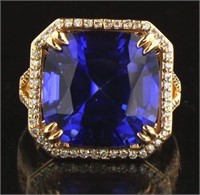 14kt Rose Gold 18.97 ct Sapphire & Diamond Ring