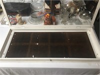 Counter Top Store Display Case