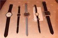 Lot #2155 - (5) ladies Wristwatches to include