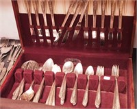 91 pieces of silverplate flatware by Nobility,