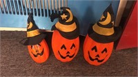 3 halloween pumpkins