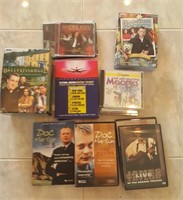 814 - MIXED LOT OF MUSIC & VIDEO CDS