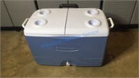 RUBBERMAID WHEELED COOLER