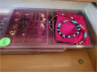TRAY OF EARRINGS AND BEADED NECKLACE