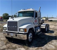 2004 Mack 600 Day Cab Road Tractor