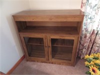 Flat Screen TV Stand with Storage VGC