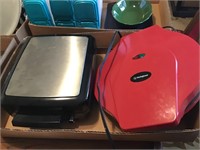 Krups waffle iron & Westinghouse pizza oven - not