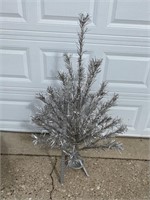 Antique Imperial Economu 4 foot Christmas Tree (Si