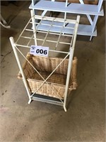 METAL STAND WITH BASKET