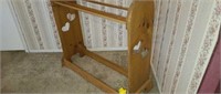 Pine quilt rack