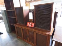 SILVERTONE STEREO CABINET - WITH 2 EXTRA SPEAKERS