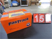 LIONEL FAST TRACK6 -12062 GRADE CROSSING WITH