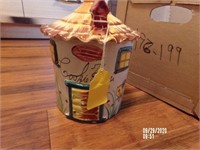 House Cookie Jar (Small Crack)