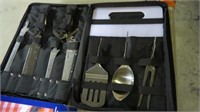 MOUNTAIN QUEST 19 PC CAMPING SET UTENSILS