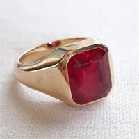 10K Gold Ring with Ruby